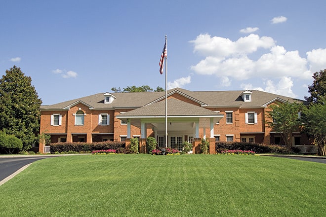 Assisted living in Birmingham, Alabama . Galleria Woods entrance.