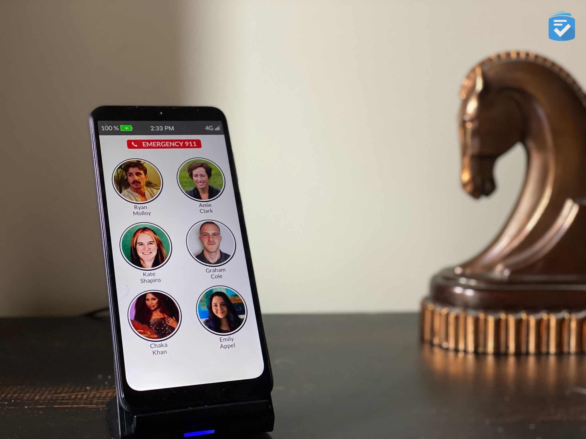 RAZ Memory Cell Phone Review and Pricing HandsOn Test